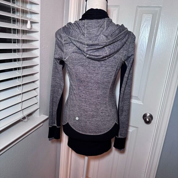 Lululemon Daily Practice Jacket - Picture 8 of 11